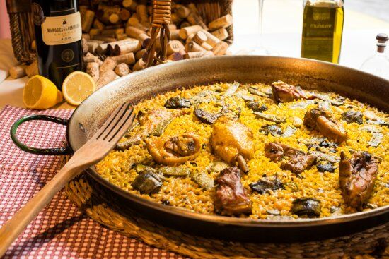 Restaurante Com En Casa Silla