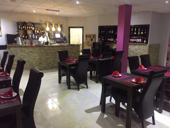Indian Hut Restaurant