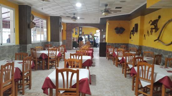 Arroceria Meson El Poble Roge & Sary