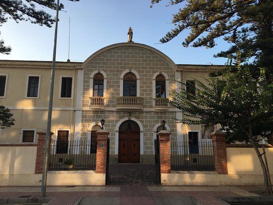Carmelitano Bodegas y Destilerías