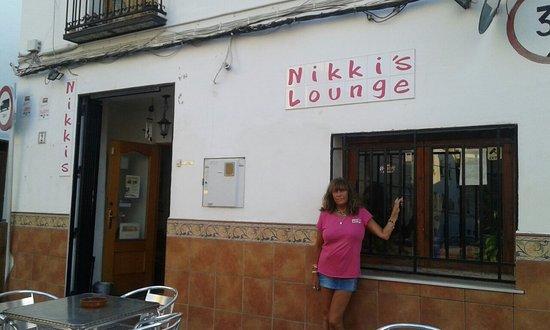 Nikki's Lounge