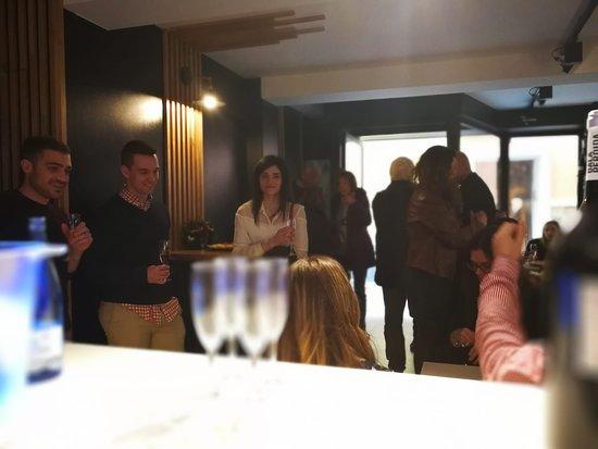 Vinos Handeland WineBar