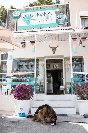 Hopfie's ICE CAFE