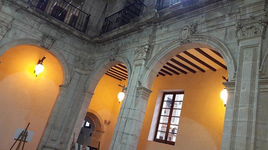 el Palacio Episcopal de Orihuela