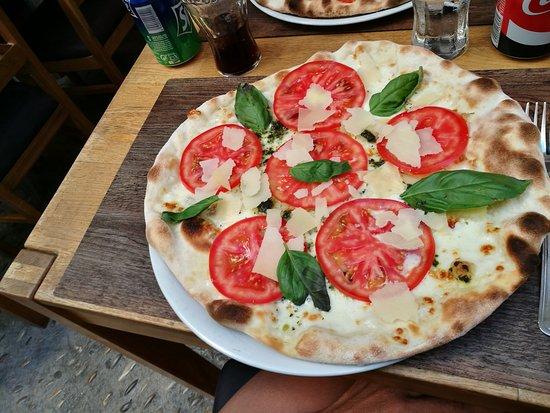 Pizzeria La Lanterna