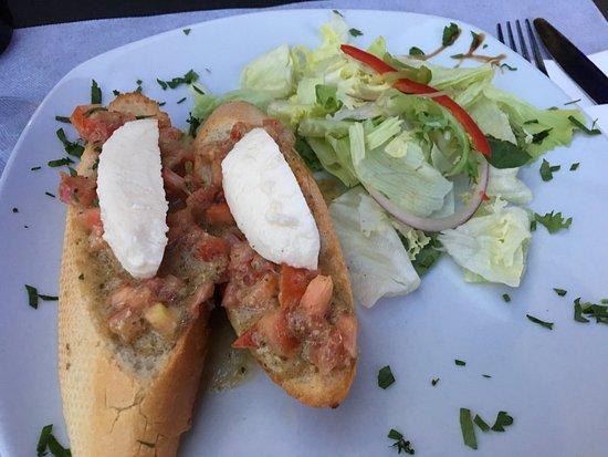 Hemingway Bistro