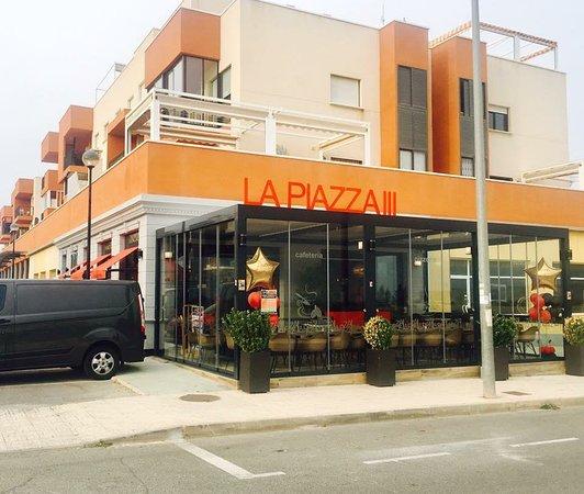 La Piazza 3