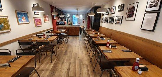 Max Rockets Cafe