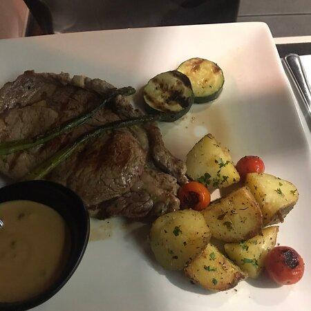 Gloria's Restaurant