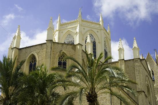 la Parròquia Puríssima Xiqueta i Sant Pere Apòstol